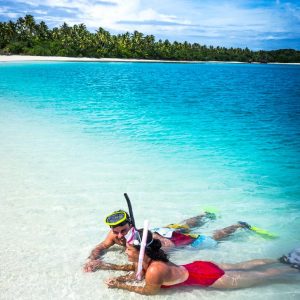 Fiji - Captain Cook Cruises - Beach Snorkel - © David Kirkland