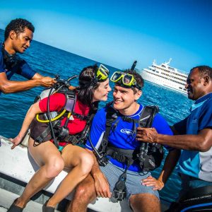 Fiji - Captain Cook Cruises - Diving Boat - © David Kirkland