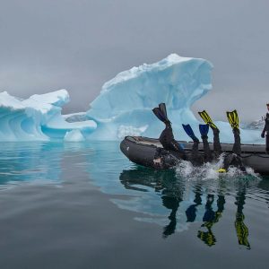 Header - Antarctica - Aurora Expeditions - Divers